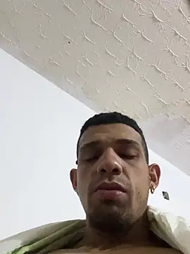 Snapshot of Valentino-elTuyo chatting on 06/03/26, 09:12 Valentino-elTuyo online show from 06/03/26, 09:12