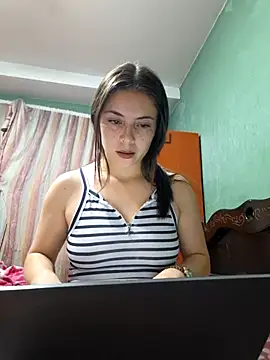 EmmaValencia  online show from 11/21/25, 04:44