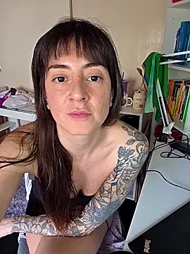 dandanbarr online show from 11/18/25, 04:22