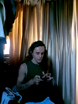 monroedelrey online show from 03/04/26, 04:13