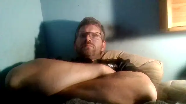 Snapshot of bigdickdaddy6911 chatting on 10/23/25, 02:22 bigdickdaddy6911 online show from 10/23/25, 02:22