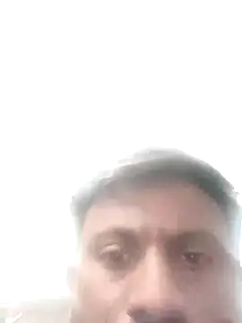 Snapshot of SlipperyRebound0 chatting on 10/27/25, 02:43 SlipperyRebound0 online show from 10/27/25, 02:43