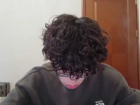 hangzi-0011 online show from 10/02/25, 10:22