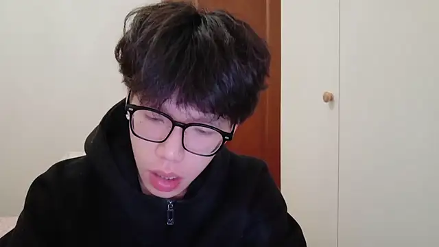 hangzi-0011 online show from 11/17/25, 11:16