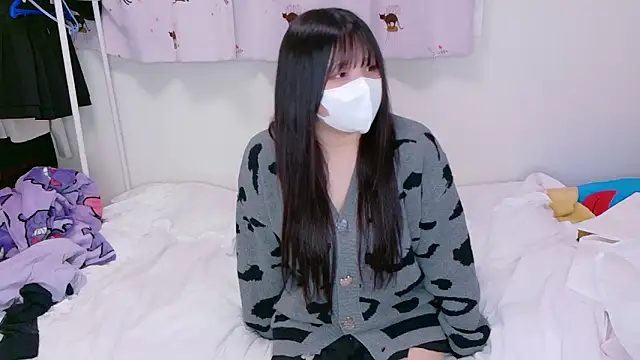 Snapshot of YUKINA_00 chatting on 02/20/26, 02:17 YUKINA 00 online show from 02/20/26, 02:17