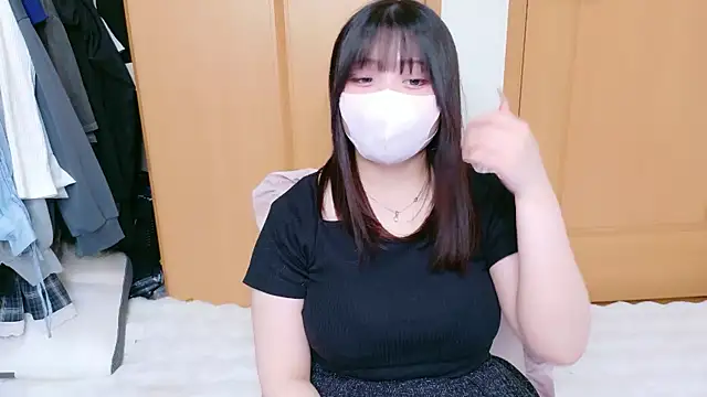 Snapshot of YUKINA_00 chatting on 05/31/26, 02:24 YUKINA 00 online show from 05/31/26, 02:24