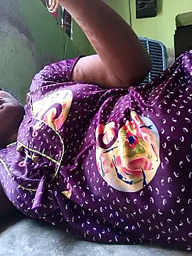 Tamilselviroja- online show from 04/16/26, 07:09