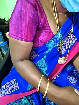 Snapshot of Tamilselviroja- chatting on 05/25/26, 03:18 Tamilselviroja- online show from 05/25/26, 03:18