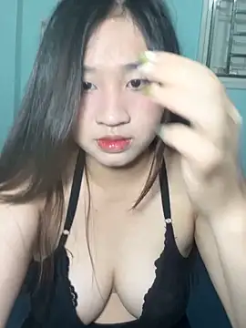 Sexy dancing girl online show from 10/24/25, 04:25