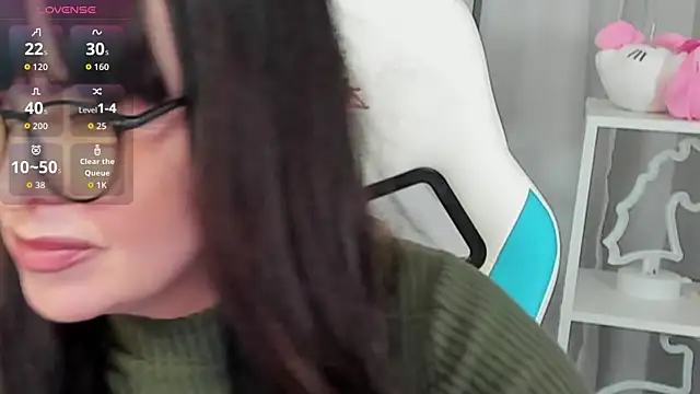 LindaRomero online show from 10/04/25, 09:07