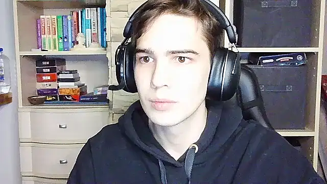 Snapshot of _Chris_Next_Door_ chatting on 10/01/25, 04:02  Chris Next Door  online show from 10/01/25, 04:02