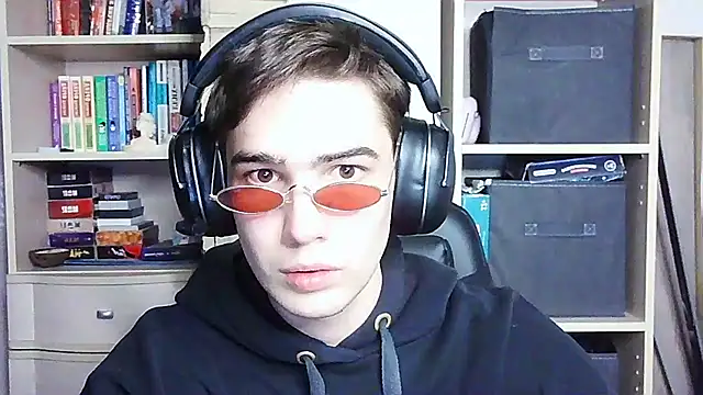 Snapshot of _Chris_Next_Door_ chatting on 10/02/25, 02:57  Chris Next Door  online show from 10/02/25, 02:57