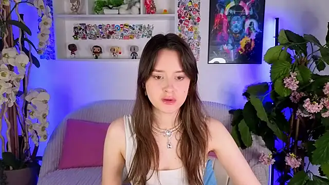 EvaSwen online show from 10/24/25, 09:55