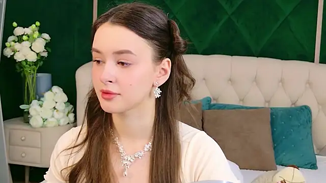 EvaSwen online show from 04/15/26, 05:58