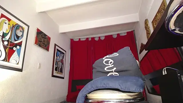 Samuel Zeuv  online show from 01/06/26, 05:11