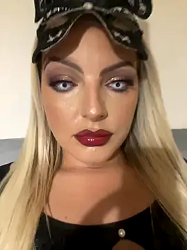 Diamondxoxx online show from 10/31/25, 08:10