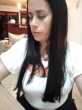 Amarteverdaderamente online show from 12/03/25, 03:58