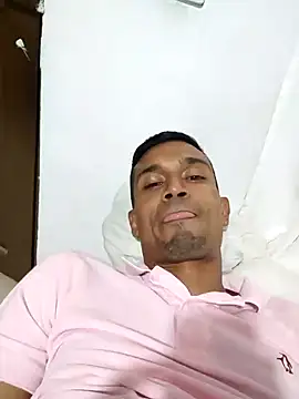 exotico2323 online show from 10/18/25, 02:14