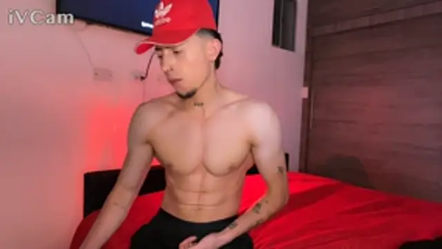 strongManLatino online show from 01/10/26, 03:52