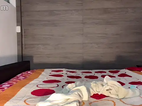 strongManLatino online show from 04/24/26, 06:05