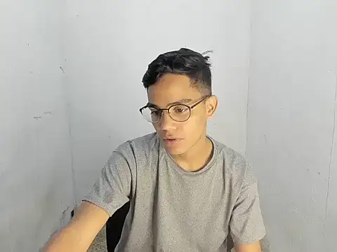 Deivi colins 23 online show from 10/20/25, 12:22
