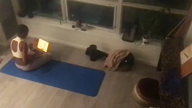 Snapshot of tia___fox chatting on 10/29/25, 04:15 tia   fox online show from 10/29/25, 04:15