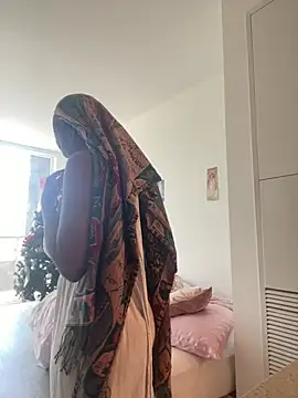 tia   fox online show from 03/01/26, 08:55