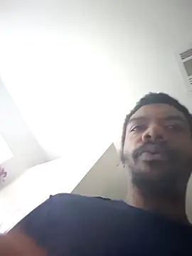 Snapshot of MrBigDickShow chatting on 10/30/25, 03:24 MrBigDickShow online show from 10/30/25, 03:24