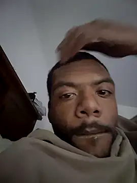 Snapshot of MrBigDickShow chatting on 12/02/25, 05:52 MrBigDickShow online show from 12/02/25, 05:52