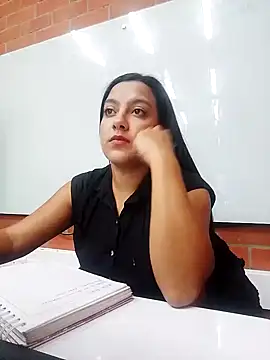 Sexy Nayra outdoors online show from 10/16/25, 09:16