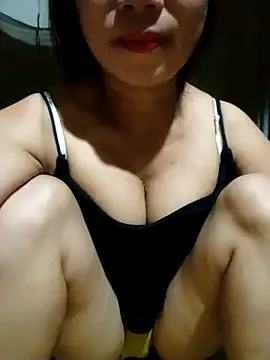 Snapshot of meomeo-baby chatting on 10/17/25, 04:53 meomeo-baby online show from 10/17/25, 04:53