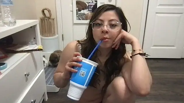 bunnygorl12 online show from 03/11/26, 05:35