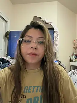 Snapshot of bunnygorl12 chatting on 05/27/26, 04:53 bunnygorl12 online show from 05/27/26, 04:53