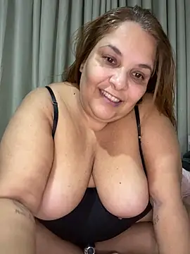Snapshot of Livpoppe chatting on 07/01/26, 01:51 Livpoppe online show from 07/01/26, 01:51