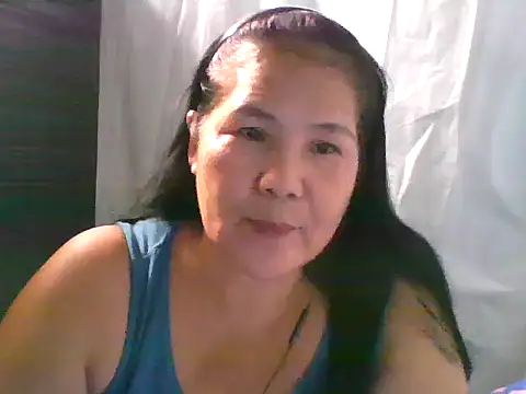 Snapshot of milagrose_rose chatting on 06/03/26, 11:54 milagrose rose online show from 06/03/26, 11:54