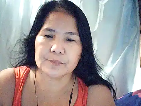 Snapshot of milagrose_rose chatting on 06/10/26, 12:11 milagrose rose online show from 06/10/26, 12:11