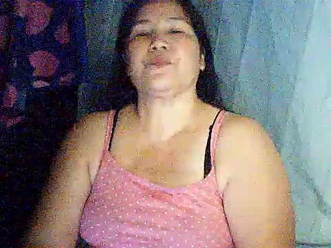 Snapshot of milagrose_rose chatting on 06/10/26, 12:26 milagrose rose online show from 06/10/26, 12:26