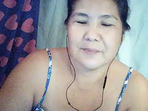 Snapshot of milagrose_rose chatting on 06/26/26, 03:11 milagrose rose online show from 06/26/26, 03:11