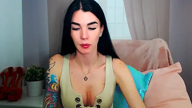 SofiiaBeauty online show from 12/14/25, 08:02