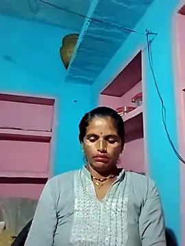 Mohni cute online show from 10/19/25, 12:33