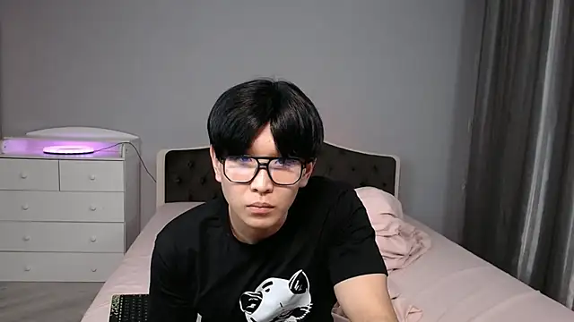 KaiChicken online show from 11/20/25, 10:09