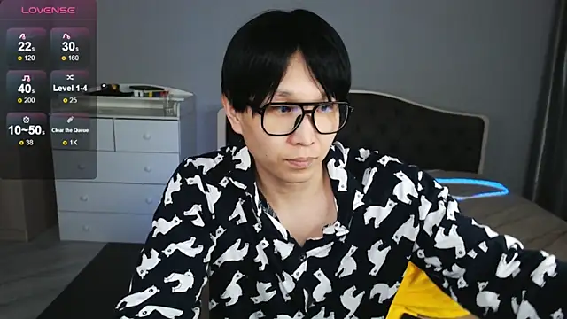 KaiChicken online show from 03/27/26, 05:45