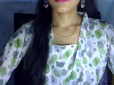 Snapshot of Shazi_1 chatting on 05/19/26, 03:29 Shazi 1 online show from 05/19/26, 03:29