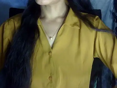 Snapshot of Shazi_1 chatting on 06/11/26, 05:00 Shazi 1 online show from 06/11/26, 05:00