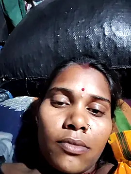 Snapshot of Katrina_kaif143 chatting on 11/04/25, 03:33 Katrina kaif143 online show from 11/04/25, 03:33