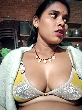 Snapshot of Katrina_kaif143 chatting on 02/01/26, 11:31 Katrina kaif143 online show from 02/01/26, 11:31