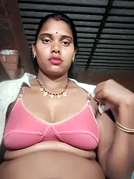 Snapshot of Katrina_kaif143 chatting on 02/19/26, 04:58 Katrina kaif143 online show from 02/19/26, 04:58