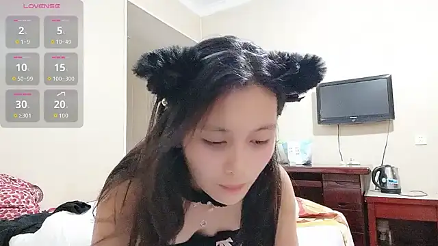 Snapshot of ST-Xiaoli520 chatting on 10/19/25, 04:40 ST-Xiaoli520 online show from 10/19/25, 04:40