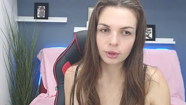 Sophiia Starr online show from 10/02/25, 06:31