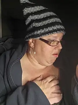 Budd Bunney online show from 10/21/25, 01:17